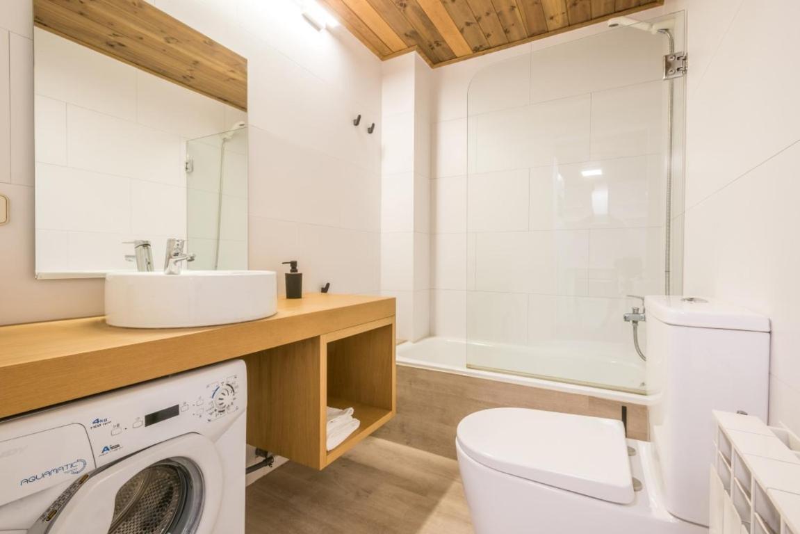 Vielha XV Aparthotel Ngoại thất bức ảnh