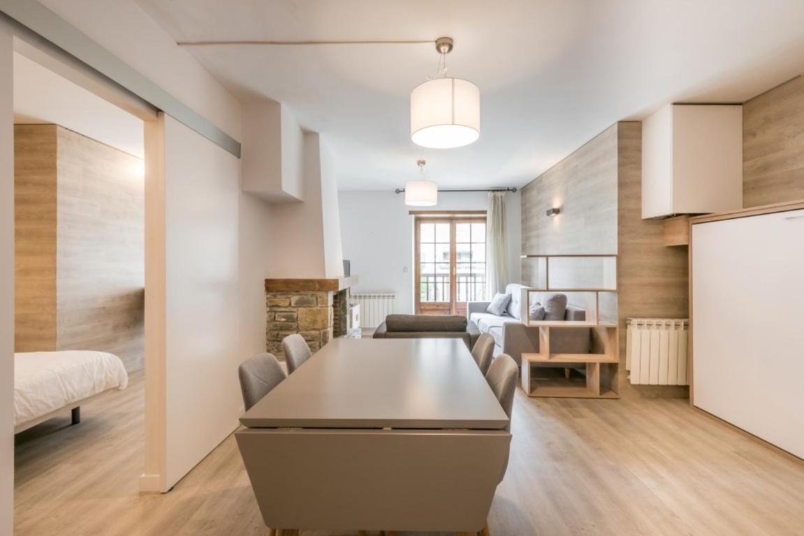Vielha XV Aparthotel Ngoại thất bức ảnh